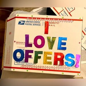 Please read a little re: my closet. 😊 I do love offers, discounts, & free gifts.